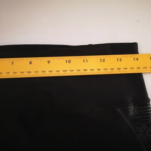 NWT Reebok Ladies Black Size Med 4 Way Stretch Wicking Fade Resistant Leggings - Picture 10 of 12